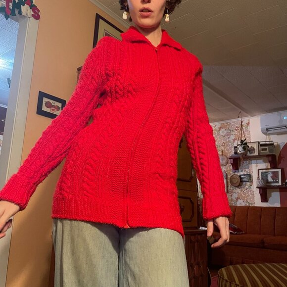 1960s vintage handknit red cable knit bodycon zip fishermans cardigan! - Picture 1 of 8